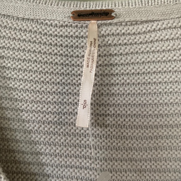 Free People Sweater NWOT - Picture 3 of 7